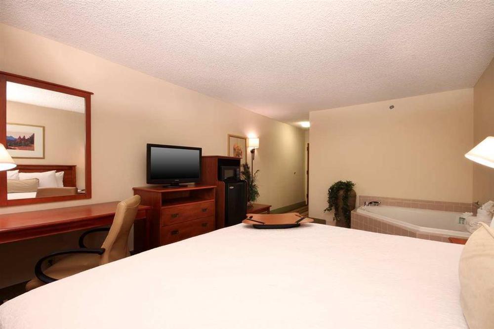 Hampton Inn Phoenix-Чандлер Номер фото