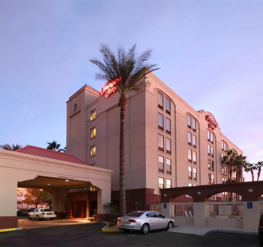 Hampton Inn Phoenix-Чандлер Екстер'єр фото