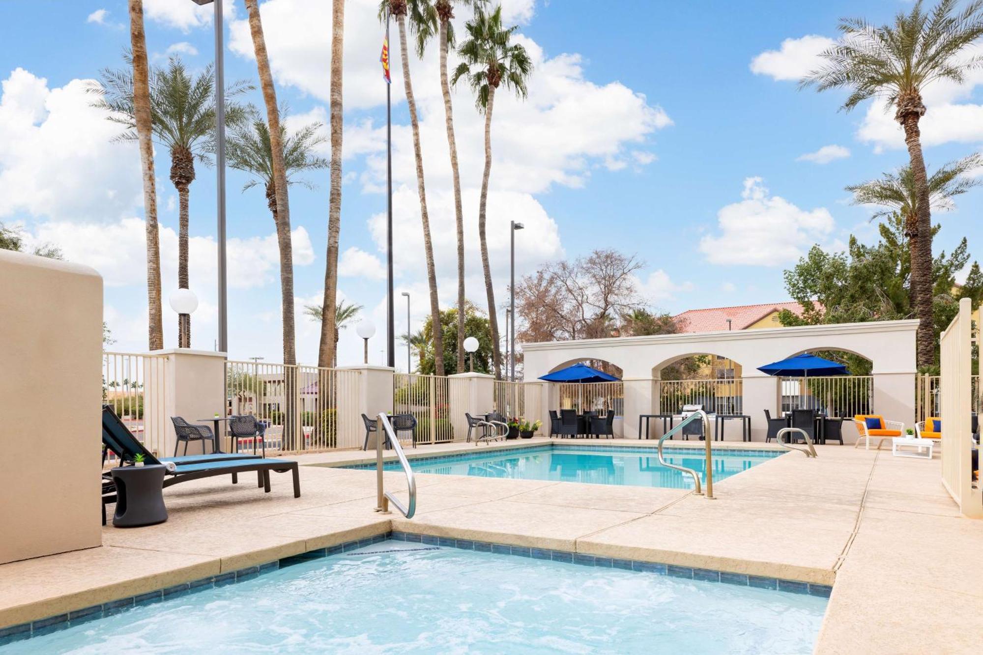 Hampton Inn Phoenix-Чандлер Екстер'єр фото